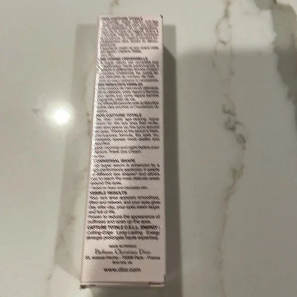 Dior - Picture 2 of 4